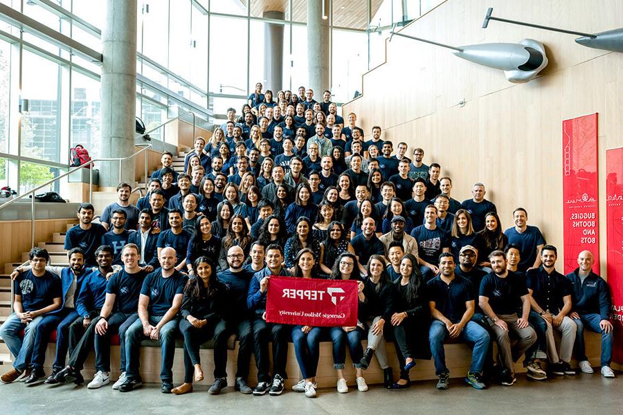 Group photo at the Tepper Quad during MBA BaseCamp.